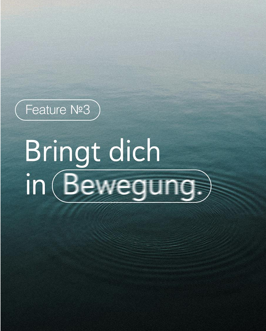 Mitarbeiterin sitzt am Schreibtisch und arbeitet am Laptop. Auf dem Schreibtisch steht ein Glas Wasser und ein Apfel. Daneben steht ein Isa Gesundheitscoach, welcher durch Sensorik die Körperhaltung der Frau analysiert. dies wird durch Punkte und Linien auf dem Körper der Frau angedeutet.